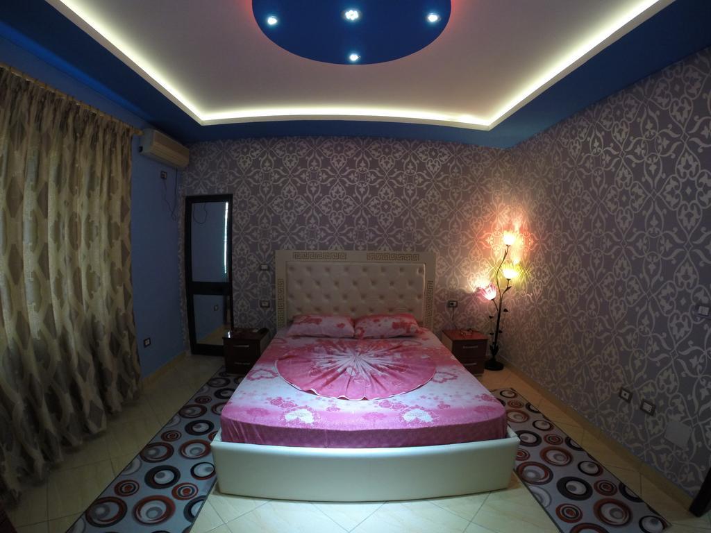 Hotel Buza New Shtoj Rum bild